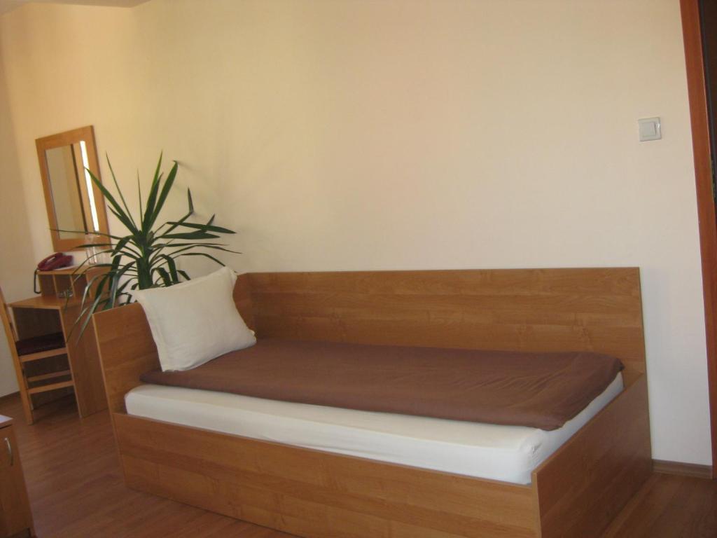 Family Hotel Veronika Devin Ngoại thất bức ảnh