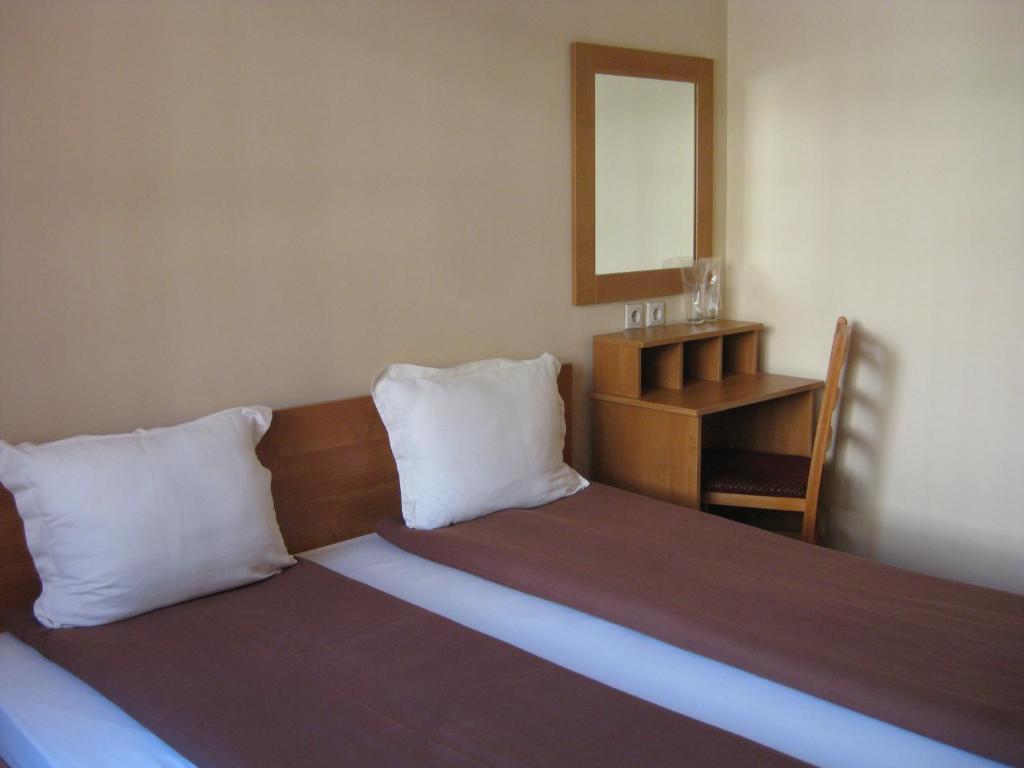 Family Hotel Veronika Devin Ngoại thất bức ảnh