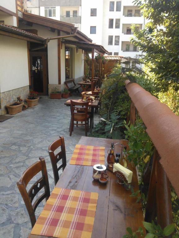 Family Hotel Veronika Devin Ngoại thất bức ảnh