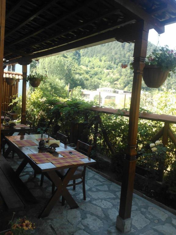 Family Hotel Veronika Devin Ngoại thất bức ảnh
