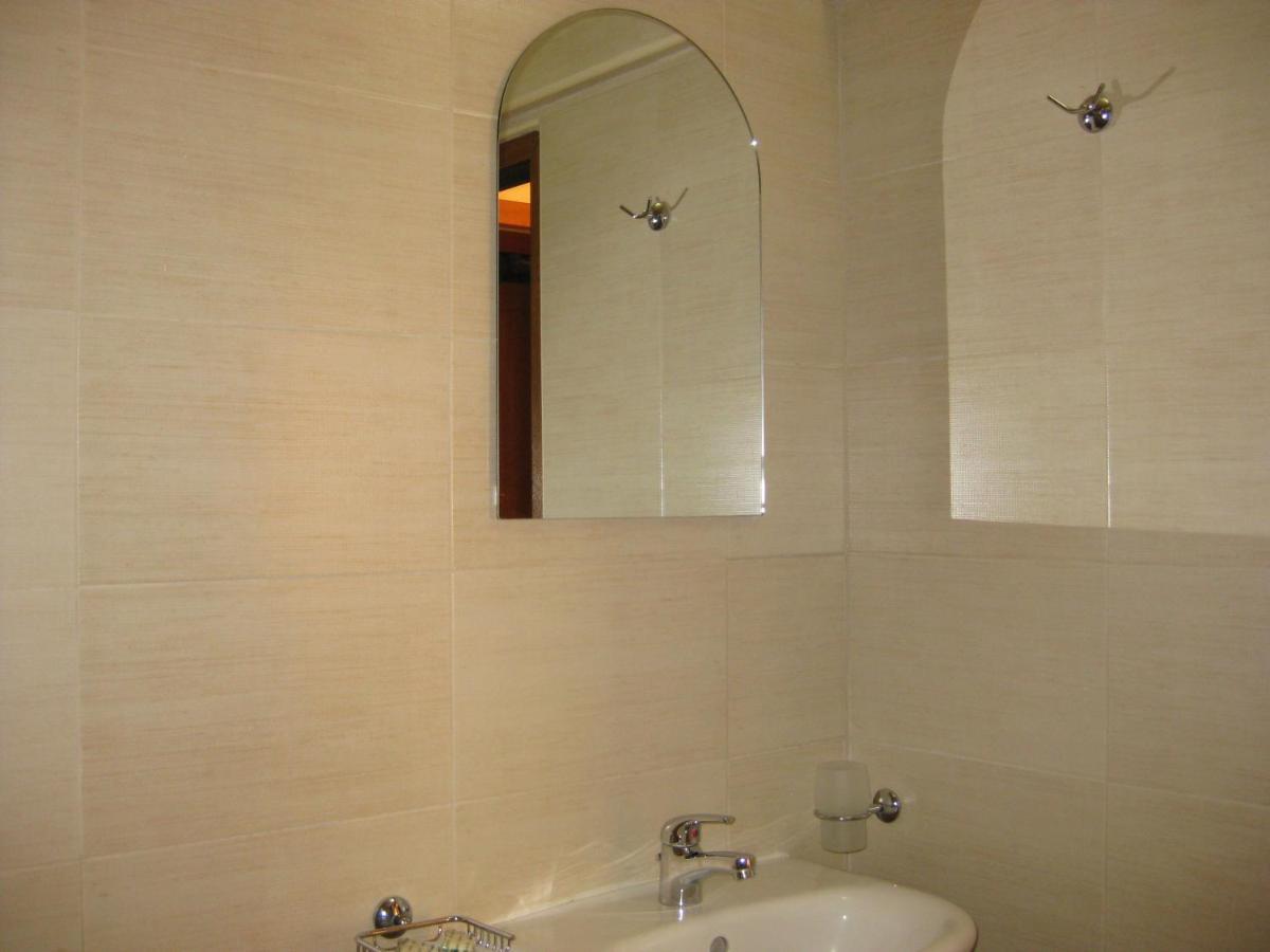 Family Hotel Veronika Devin Ngoại thất bức ảnh